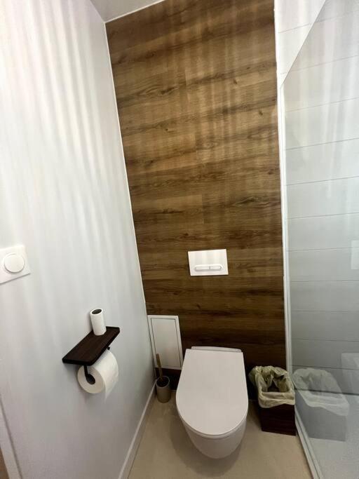 Jolie Maison Avec Courette ブールジュ エクステリア 写真