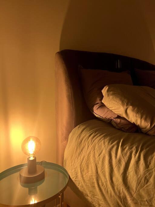 Jolie Maison Avec Courette ブールジュ エクステリア 写真